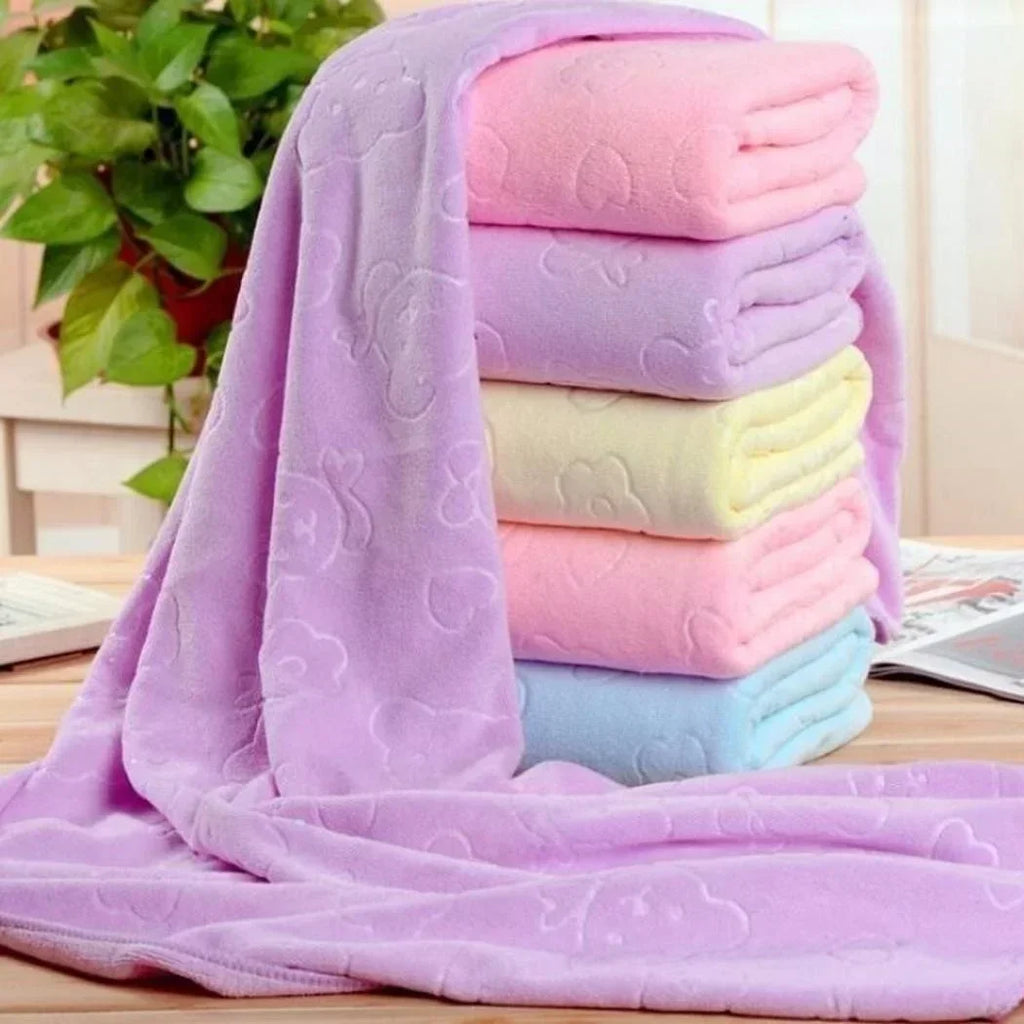 Quick-Drying Pet Bath Towel – Soft Absorbent Microfiber for Dogs & Cats