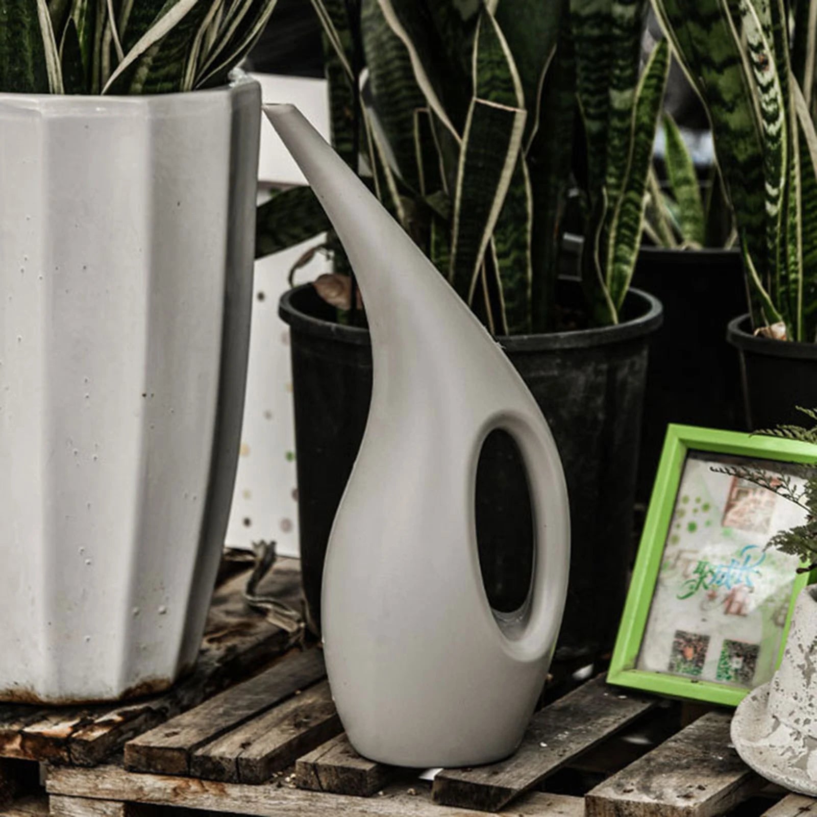 Plastic Long Mouth Flower Watering Can Precise Water Guide, Straight To The Root Non-slip, More Convenient To Use