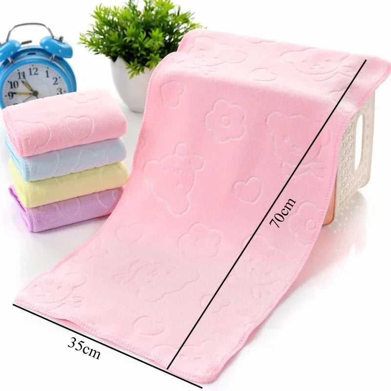 Quick-Drying Pet Bath Towel – Soft Absorbent Microfiber for Dogs & Cats